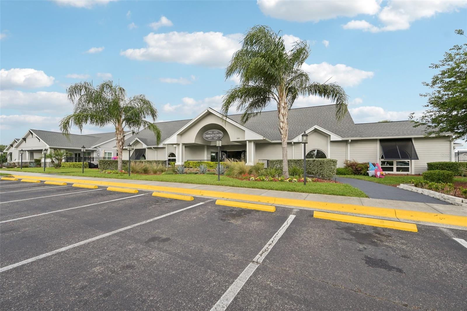 Listing photo id 38 for 13310 Beechberry Drive