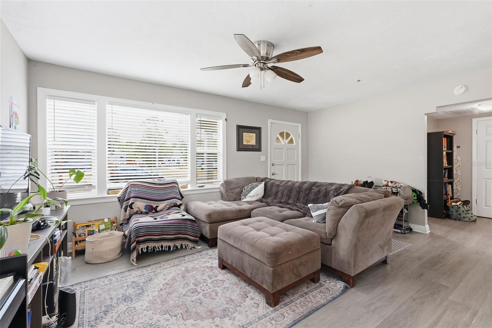 Image 3 of 18 For 4348 8th Avenue N