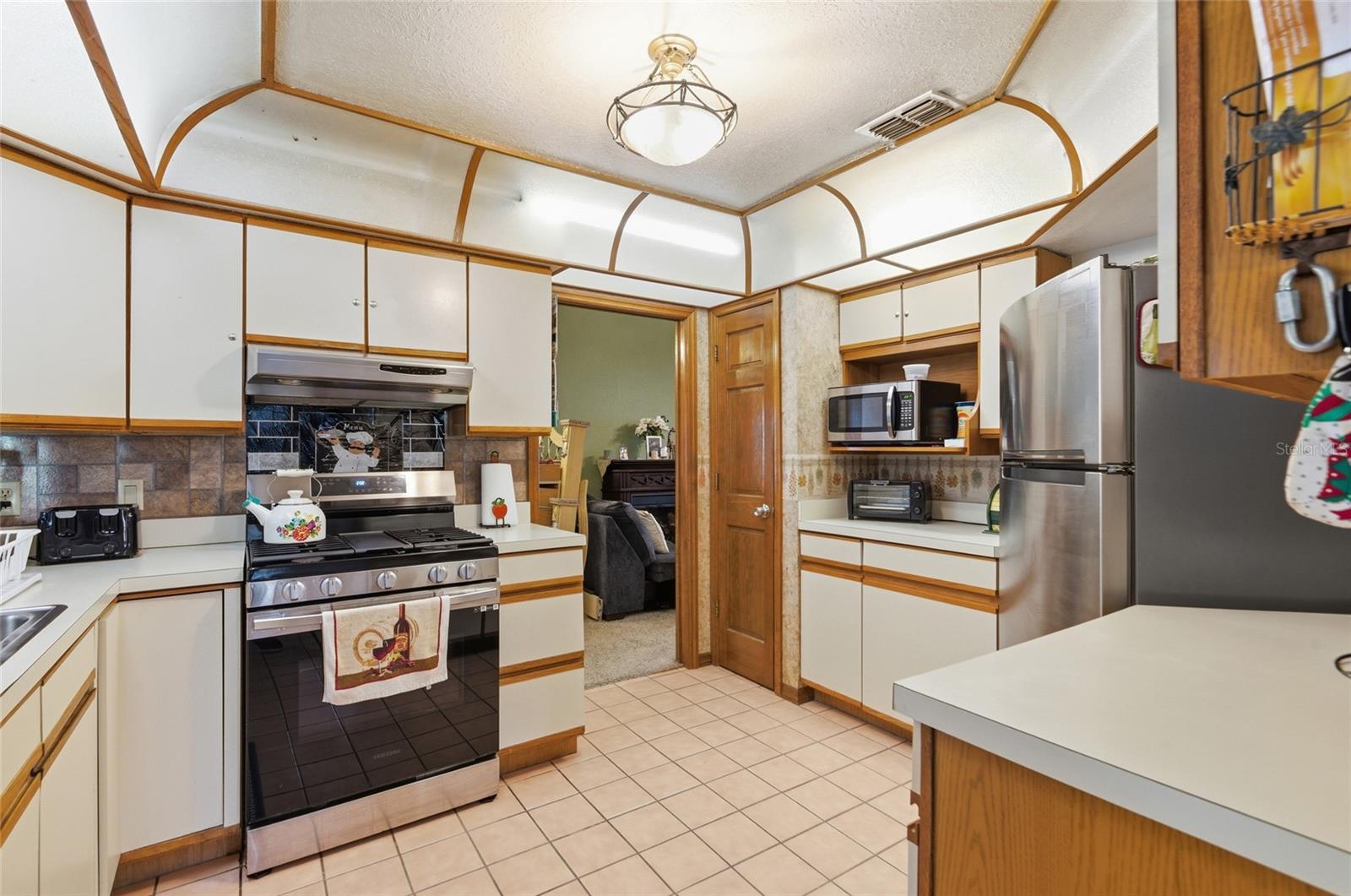 Image 6 of 29 For 215 Santa Rosa Drive