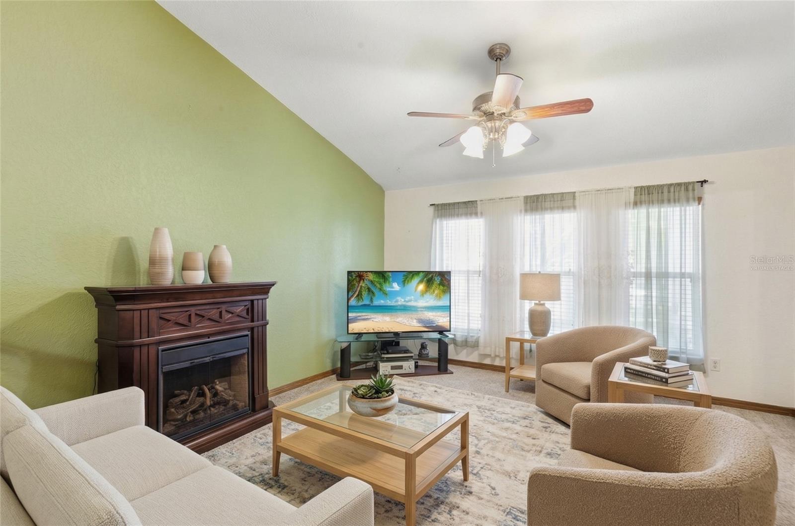 Image 9 of 29 For 215 Santa Rosa Drive