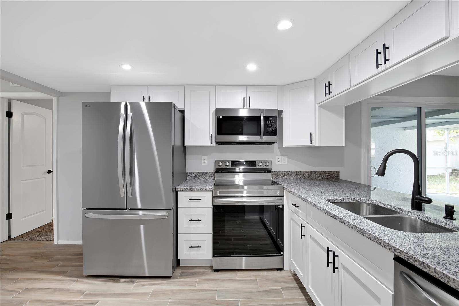 Image 10 of 26 For 8819 Woodmont Lane