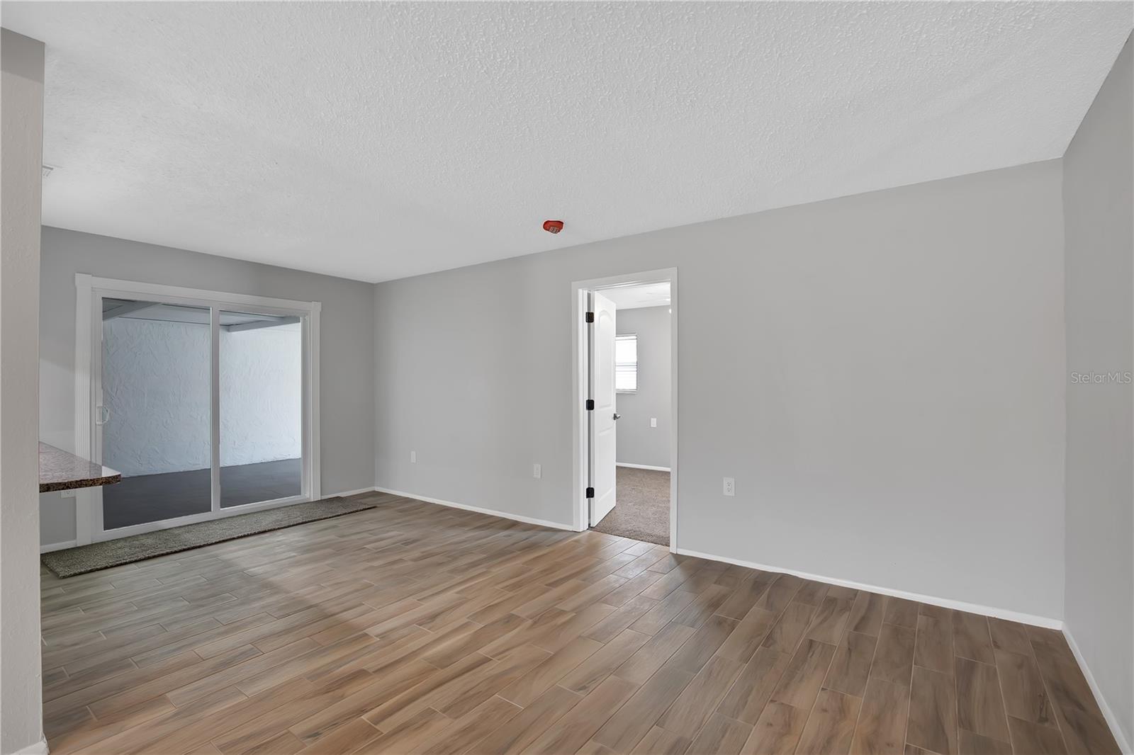 Image 14 of 26 For 8819 Woodmont Lane