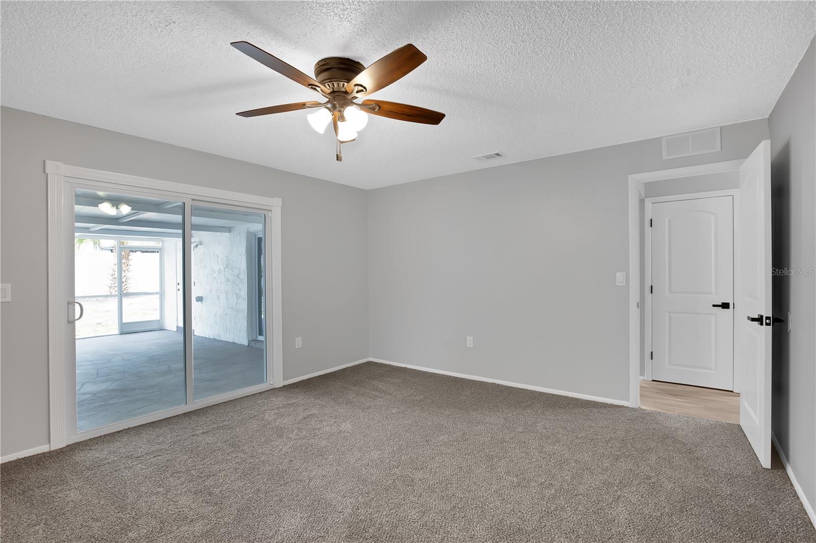 Image 22 of 26 For 8819 Woodmont Lane