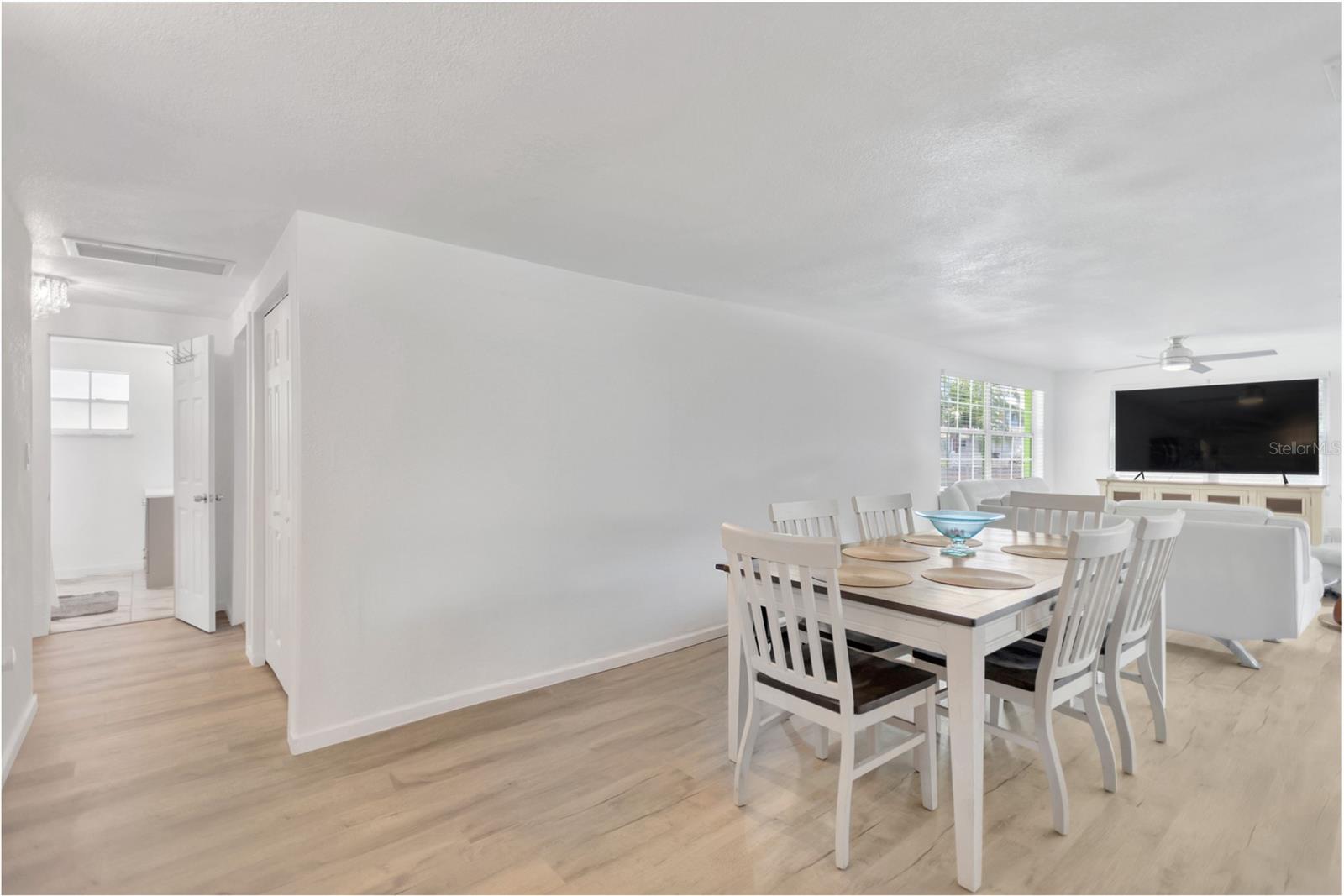 Image 11 of 35 For 13724 Cox Avenue