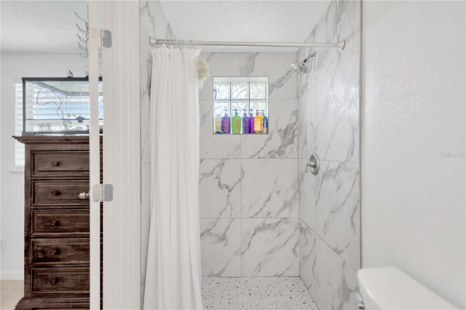 Image 19 of 35 For 13724 Cox Avenue