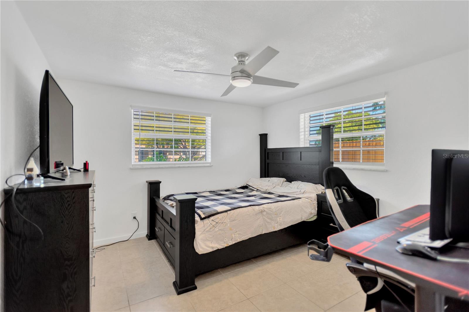 Image 21 of 35 For 13724 Cox Avenue