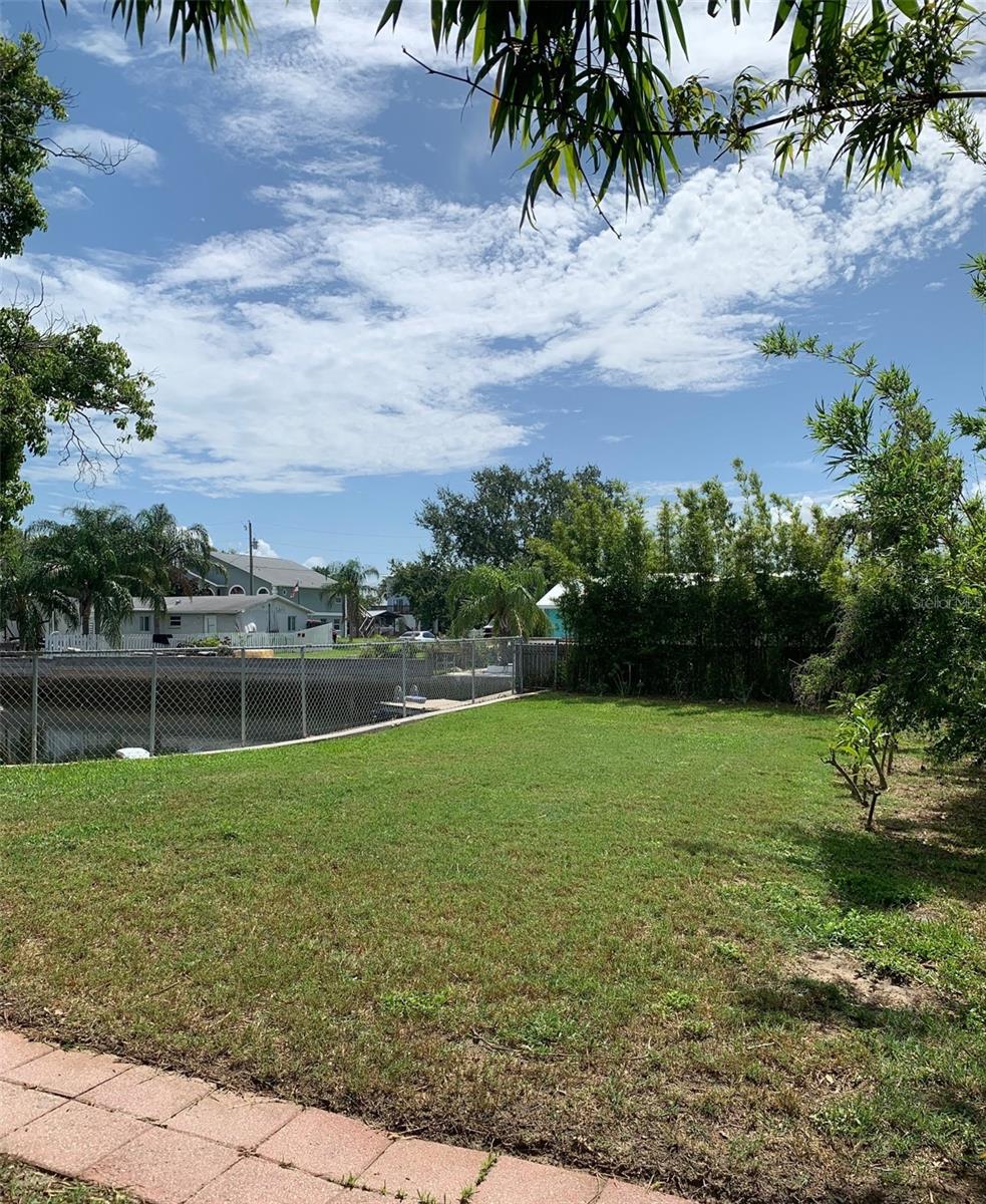 Image 32 of 35 For 13724 Cox Avenue