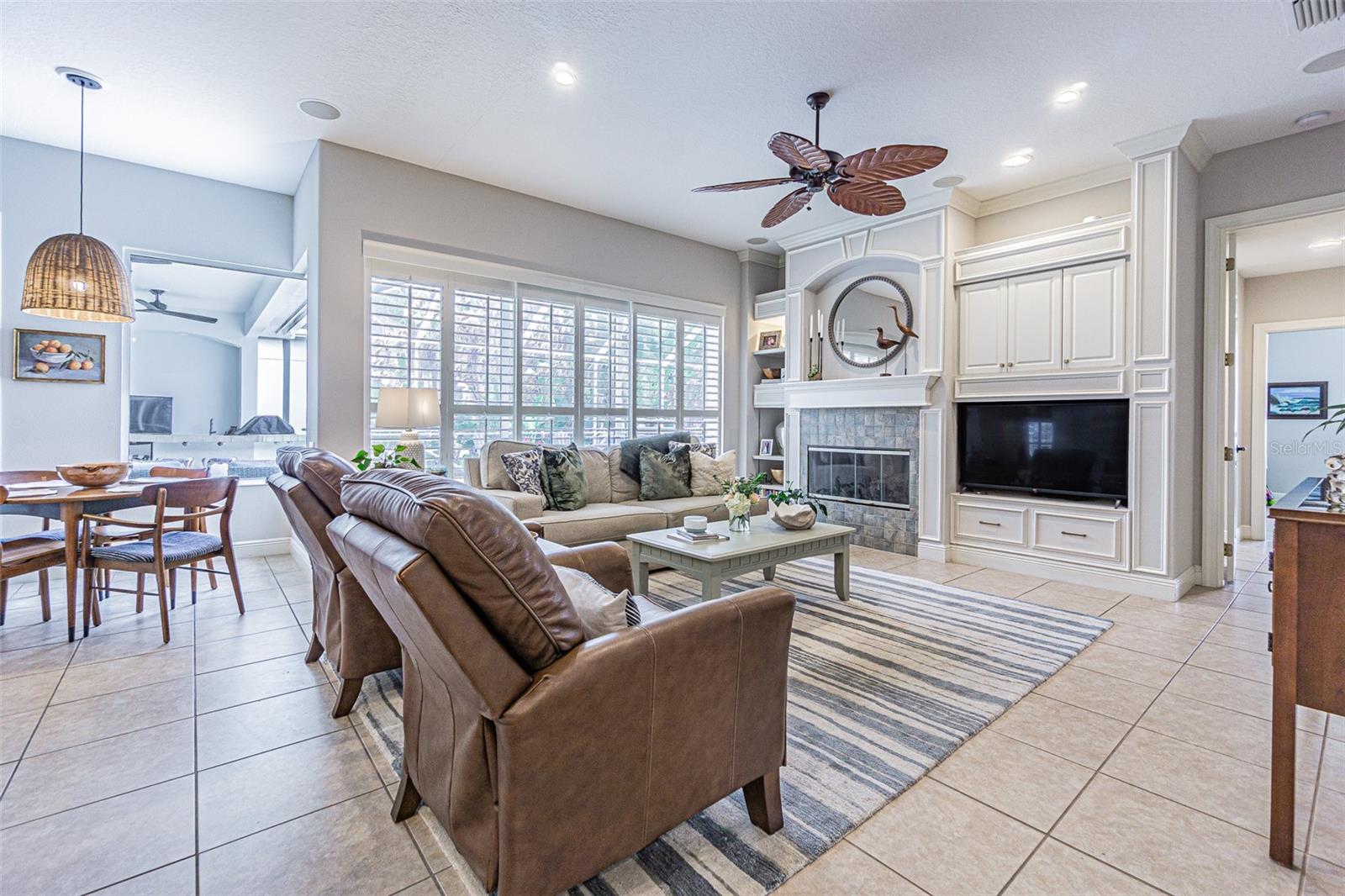 Listing photo id 15 for 27053 Winged Elm Drive