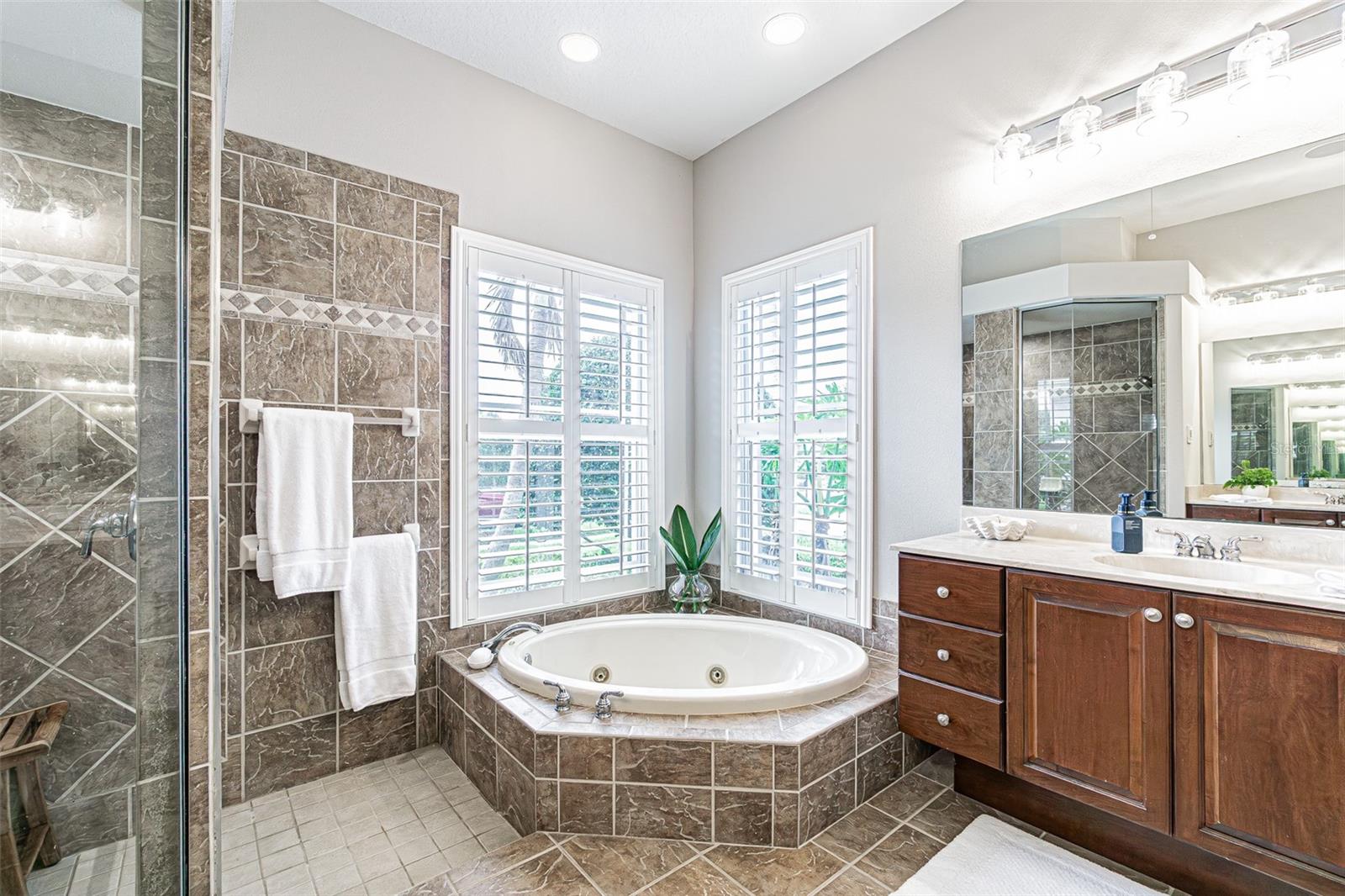 Listing photo id 19 for 27053 Winged Elm Drive