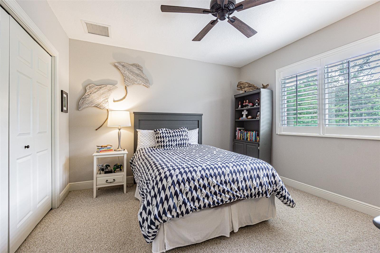 Listing photo id 21 for 27053 Winged Elm Drive