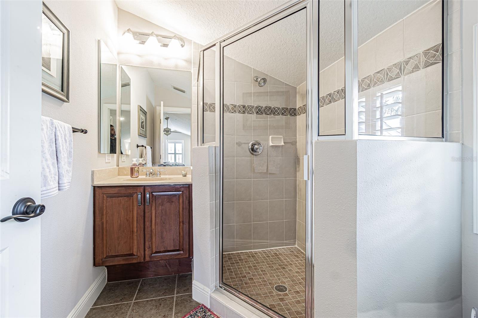 Listing photo id 35 for 27053 Winged Elm Drive