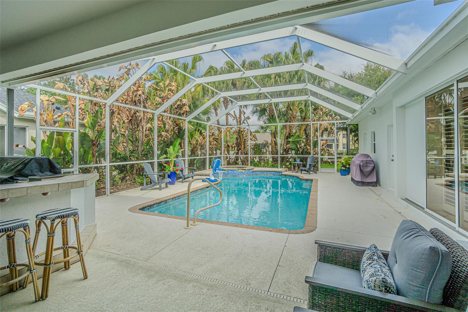 Listing photo id 38 for 27053 Winged Elm Drive