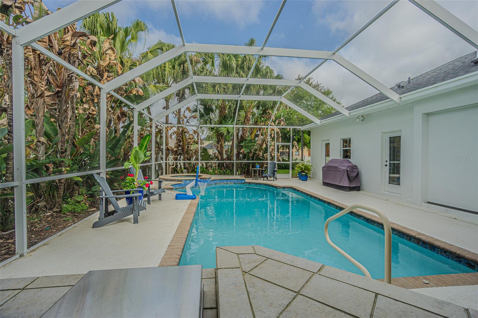 Listing photo id 40 for 27053 Winged Elm Drive