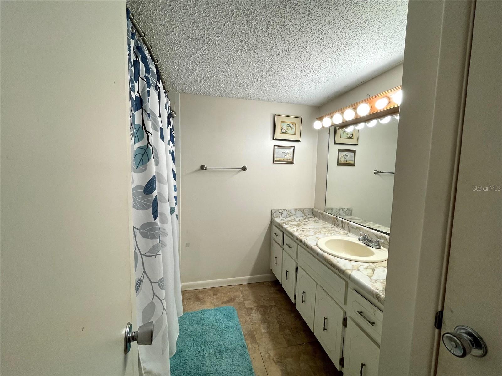 Image 10 of 20 For 840 Virginia Street 303