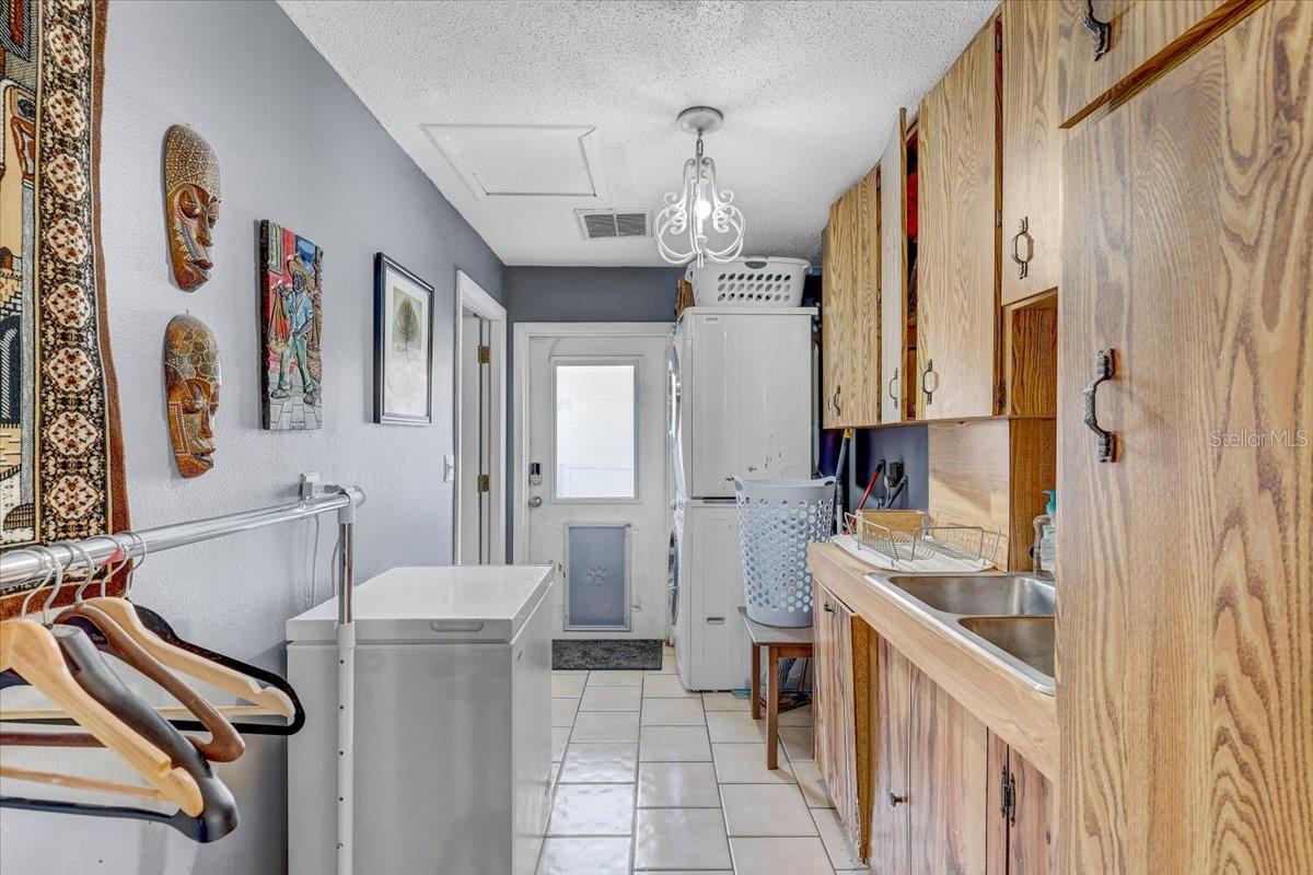 Image 33 of 60 For 12137 Orange Blossom Drive