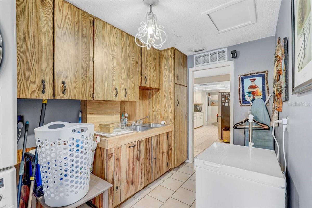 Image 34 of 60 For 12137 Orange Blossom Drive