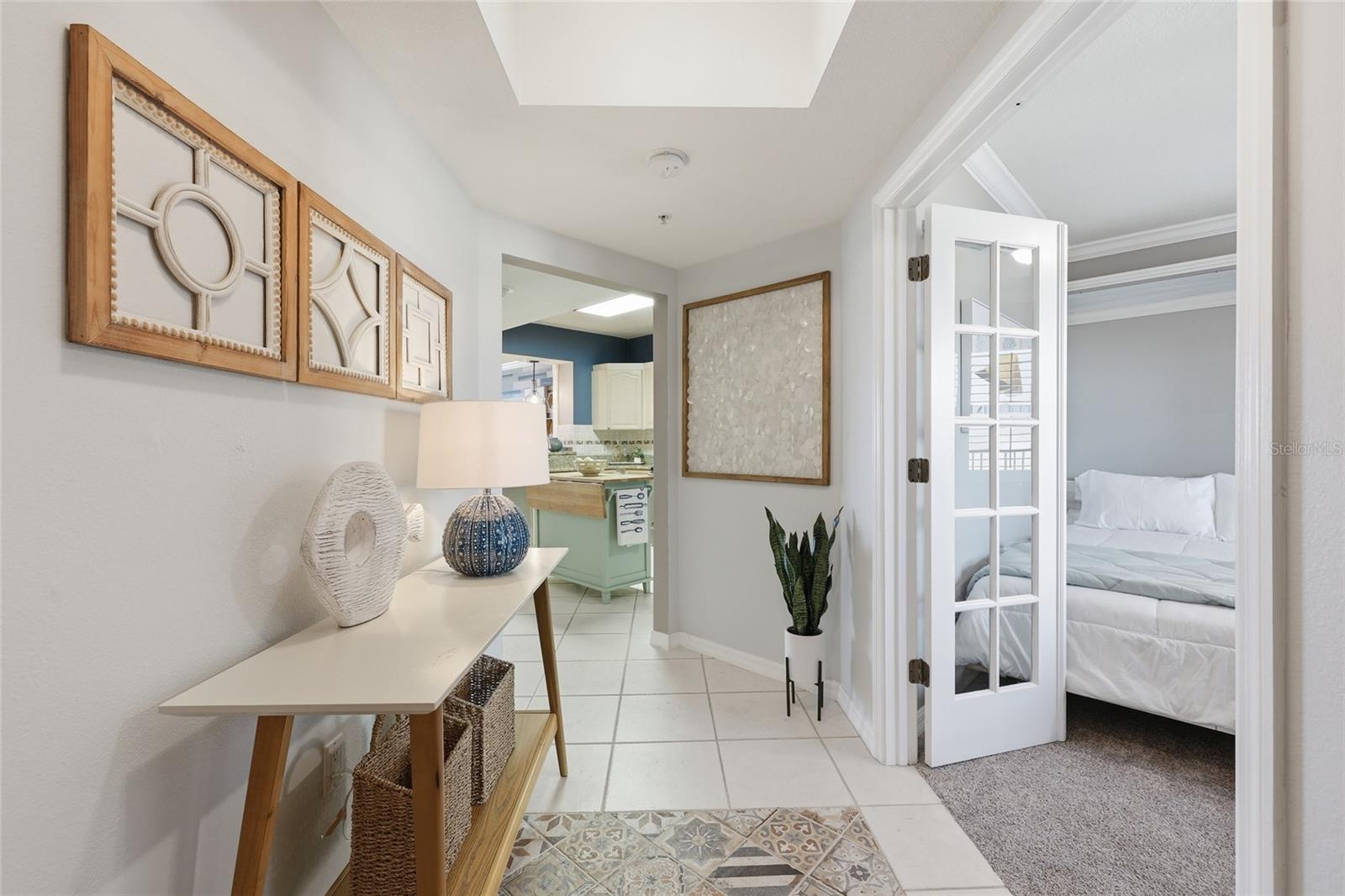 Image 11 of 69 For 16550 Gulf Boulevard 342