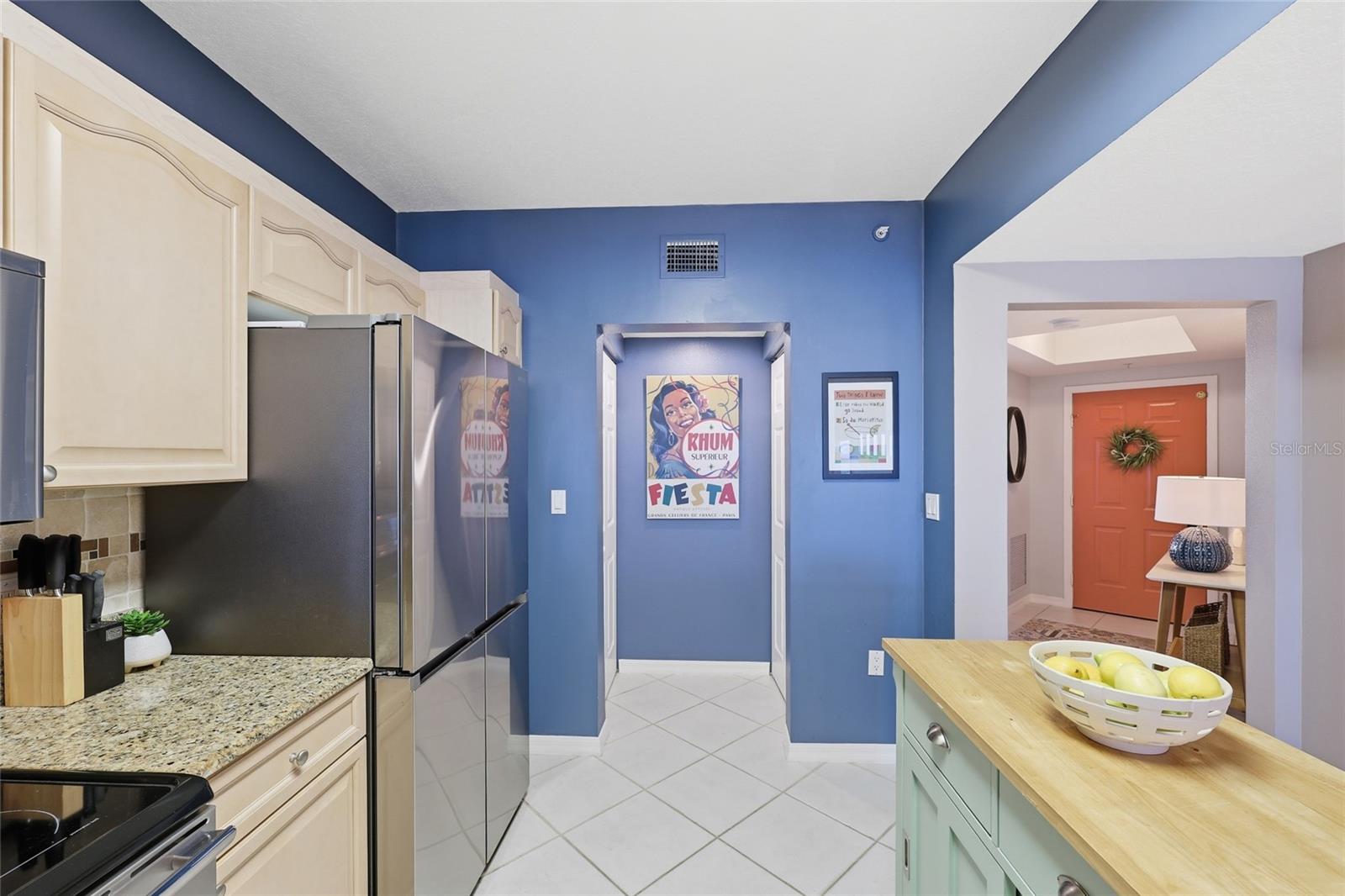 Image 14 of 69 For 16550 Gulf Boulevard 342