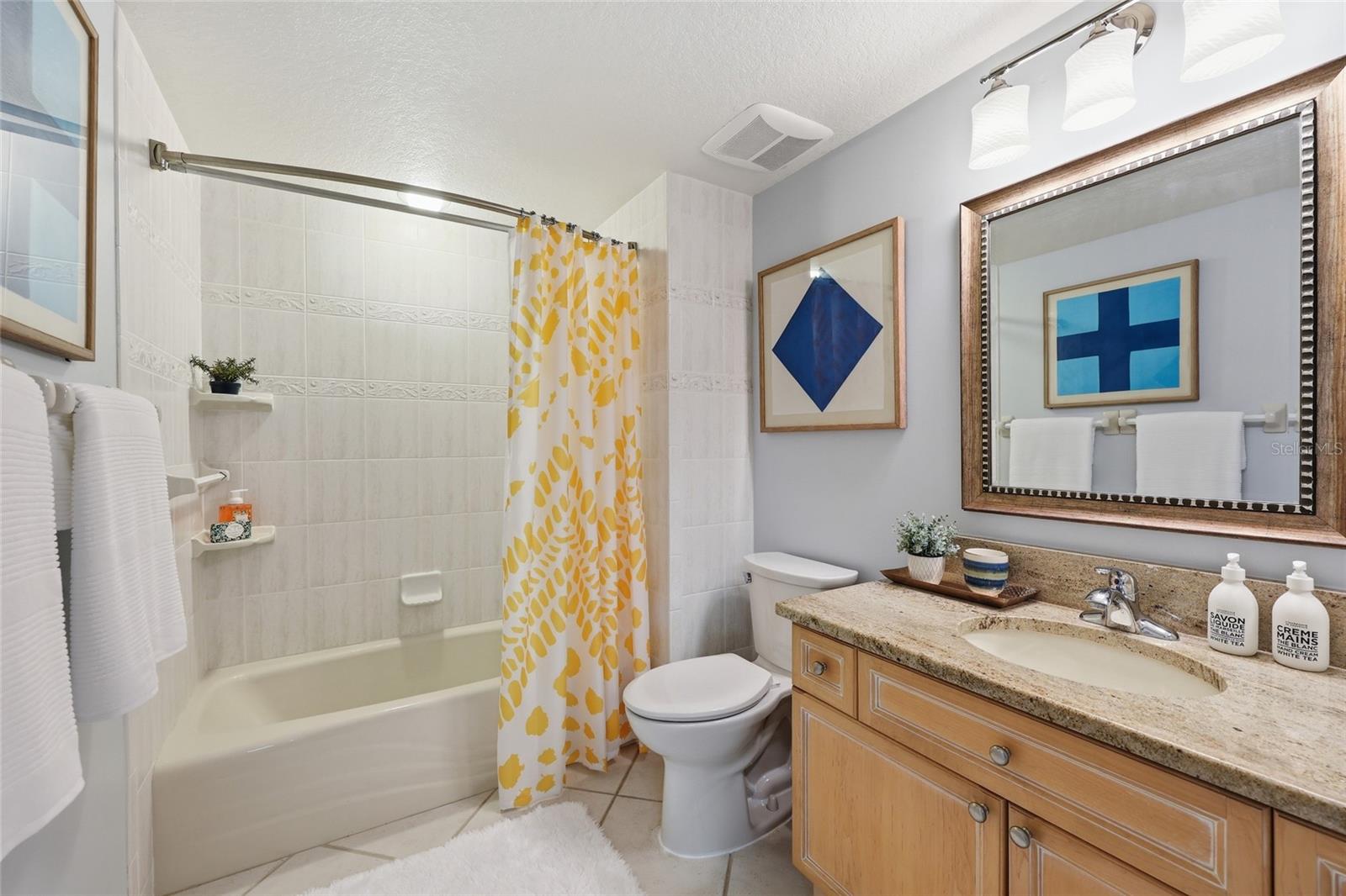 Image 32 of 69 For 16550 Gulf Boulevard 342