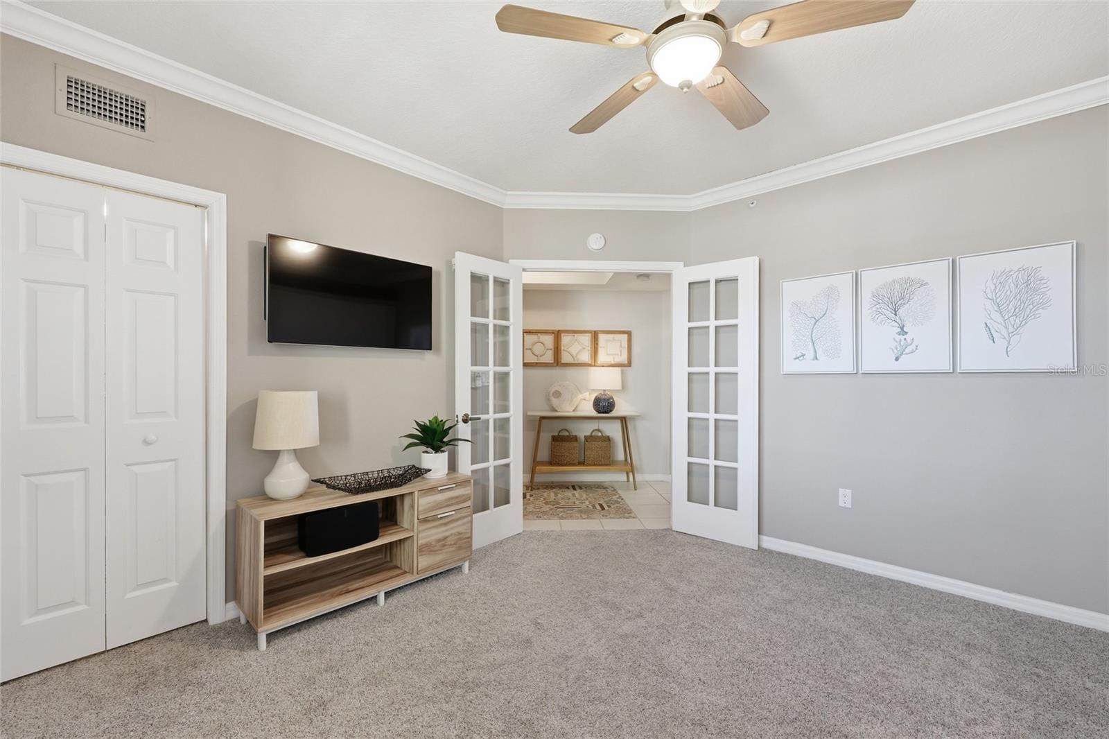 Image 34 of 69 For 16550 Gulf Boulevard 342