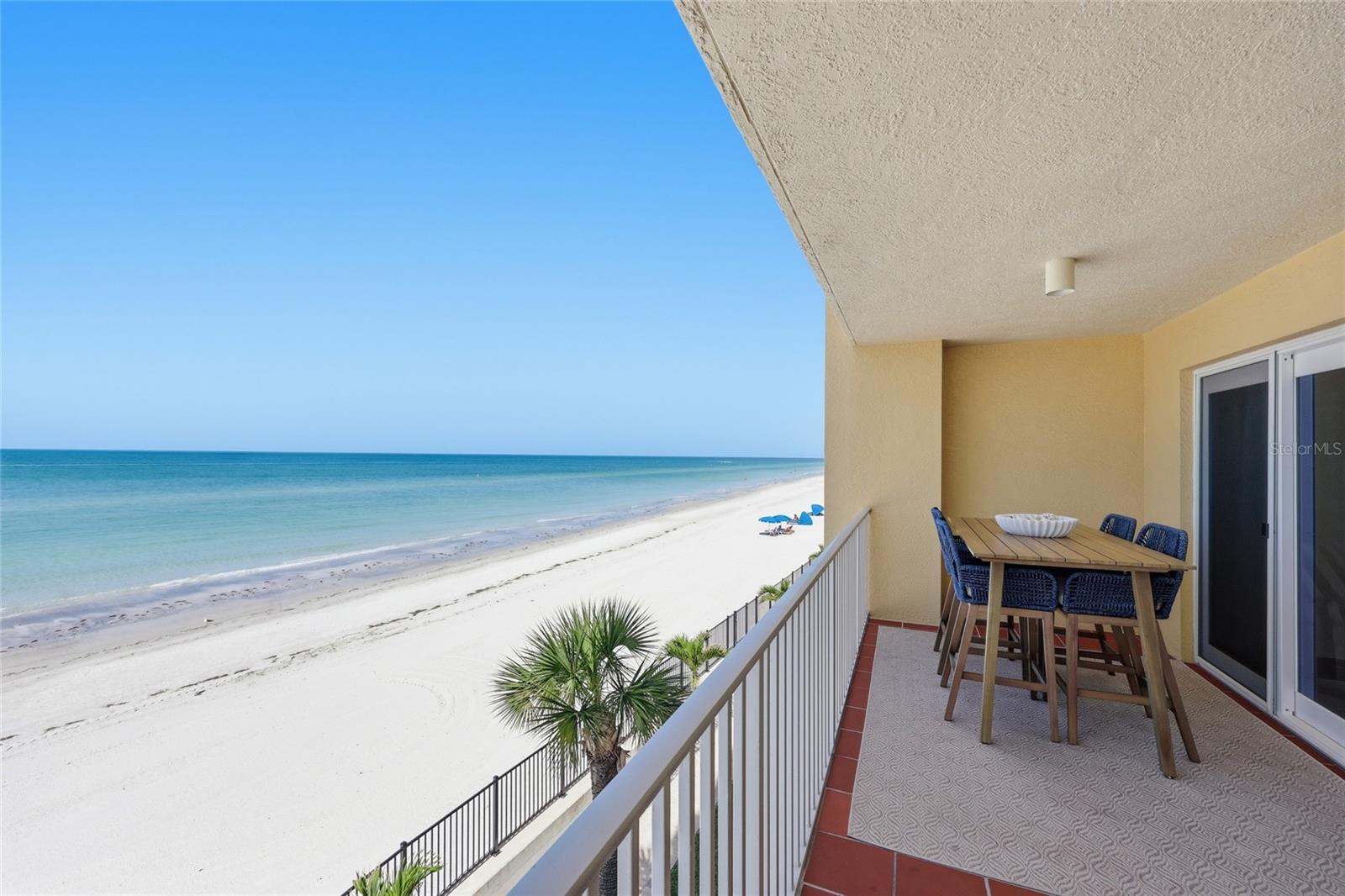 Image 43 of 69 For 16550 Gulf Boulevard 342