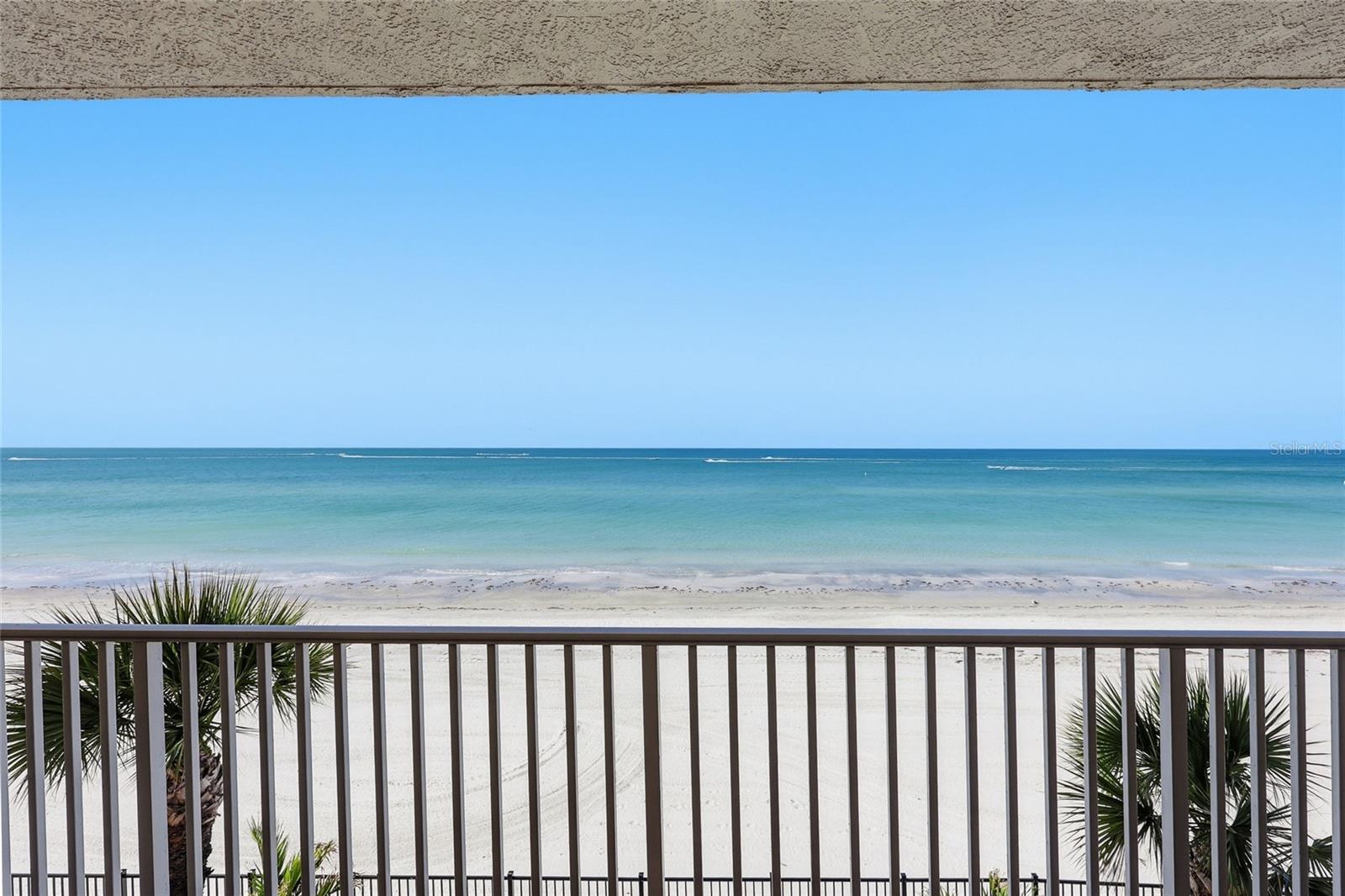 Image 47 of 69 For 16550 Gulf Boulevard 342