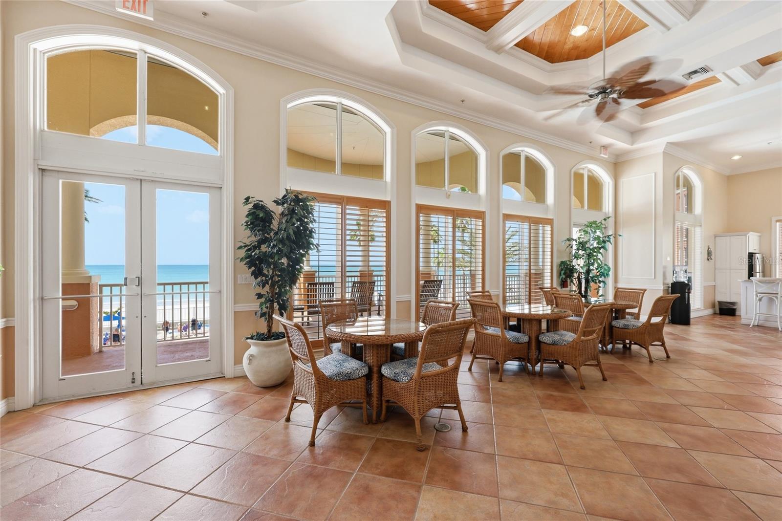 Image 53 of 69 For 16550 Gulf Boulevard 342