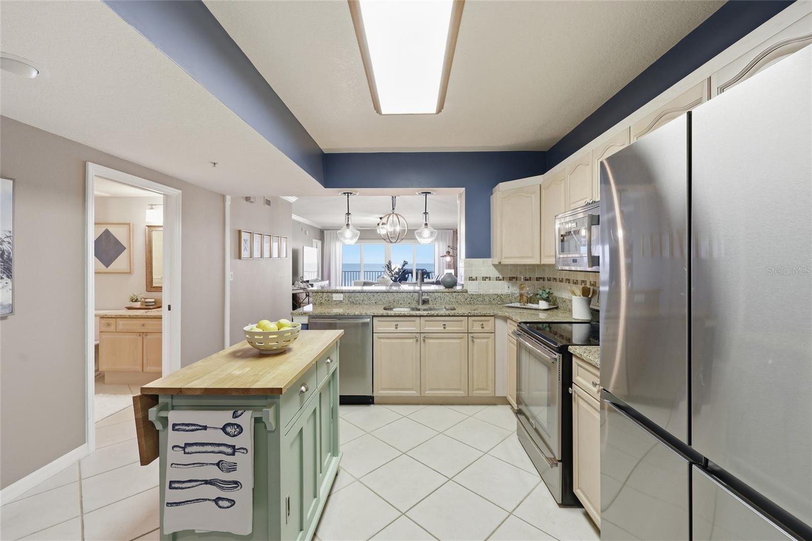 Image 8 of 69 For 16550 Gulf Boulevard 342