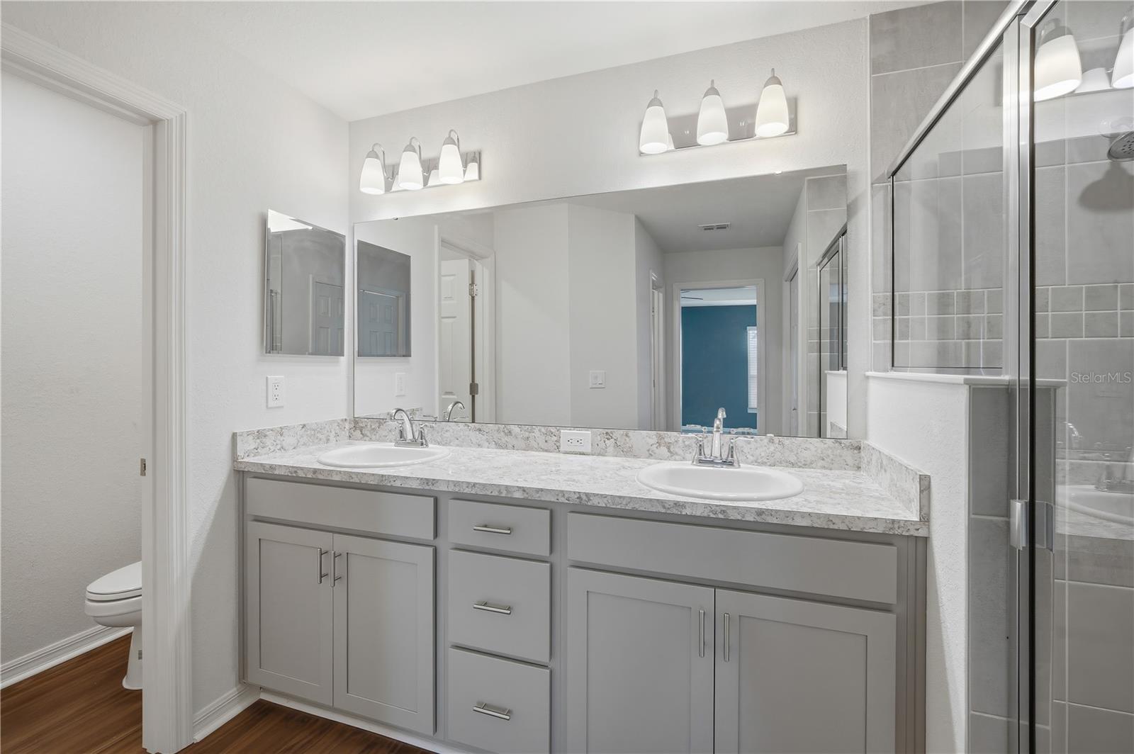 Image 17 of 29 For 7100 Twisting Pines Loop