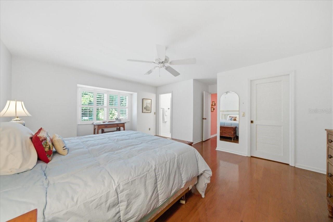 Image 22 of 36 For 13305 Golf Crest Circle