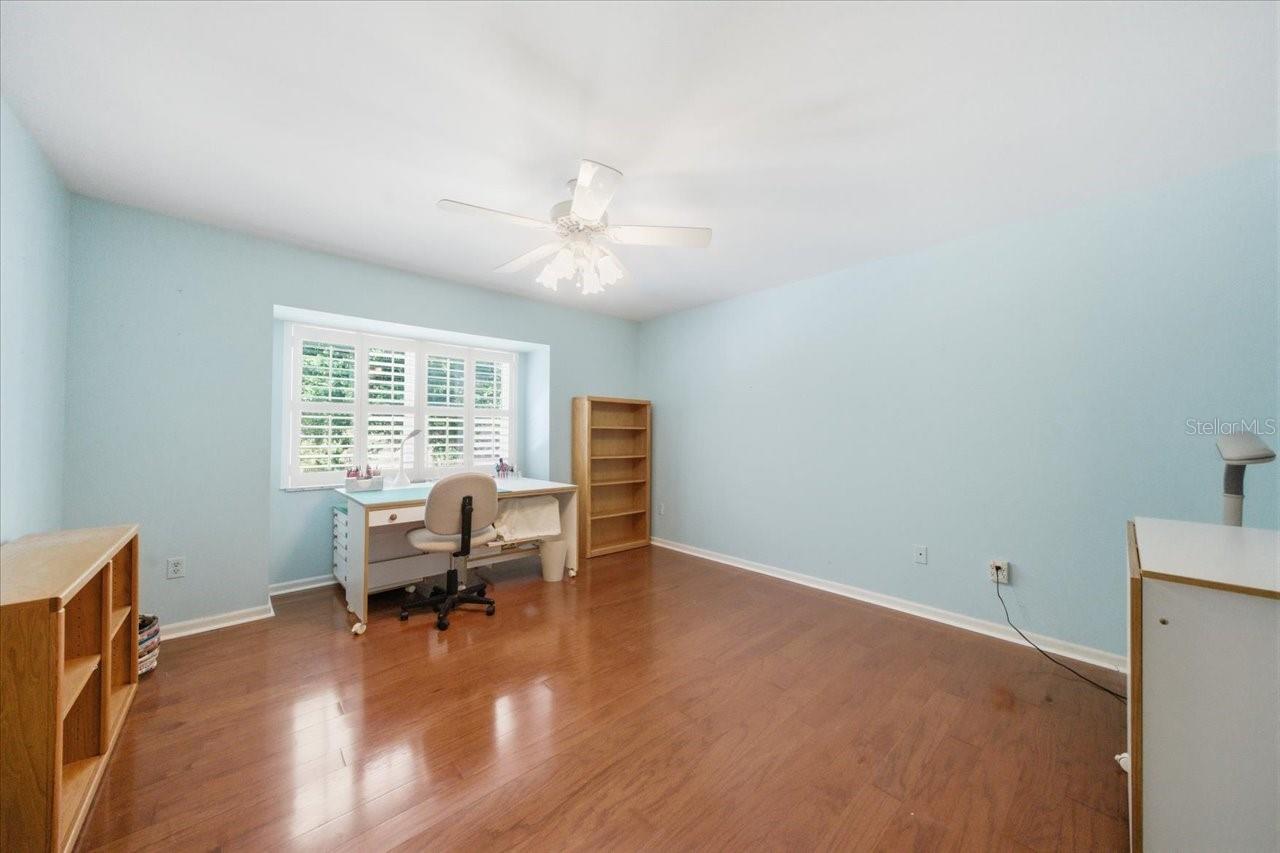 Image 24 of 36 For 13305 Golf Crest Circle