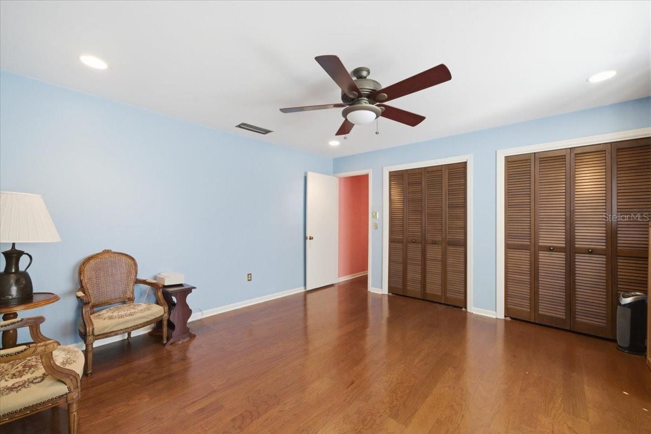 Image 27 of 36 For 13305 Golf Crest Circle