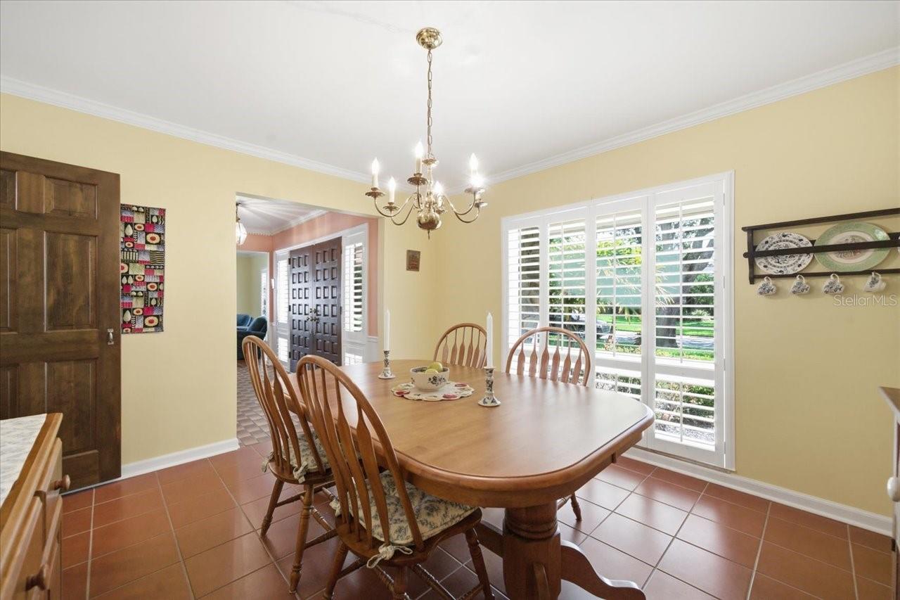 Image 9 of 36 For 13305 Golf Crest Circle