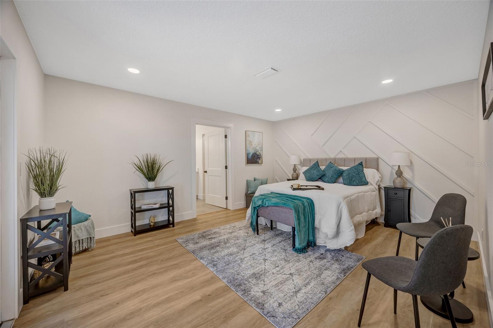 Image 29 of 59 For 13313 Golf Crest Circle