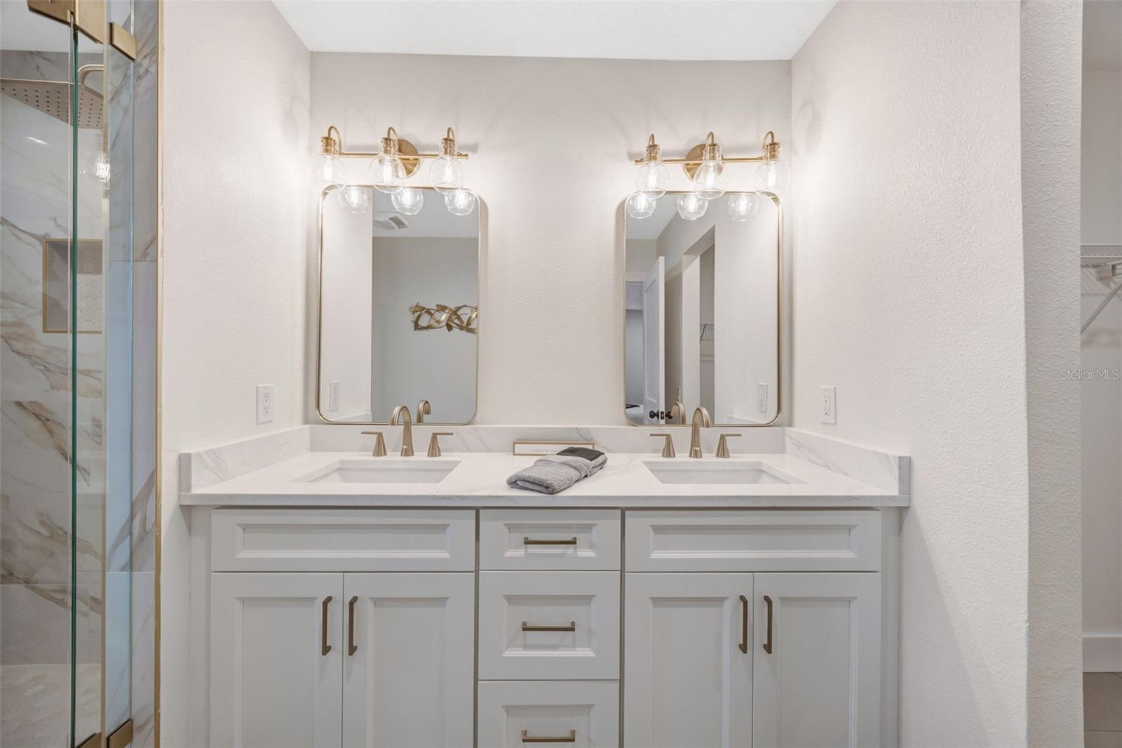 Image 34 of 59 For 13313 Golf Crest Circle