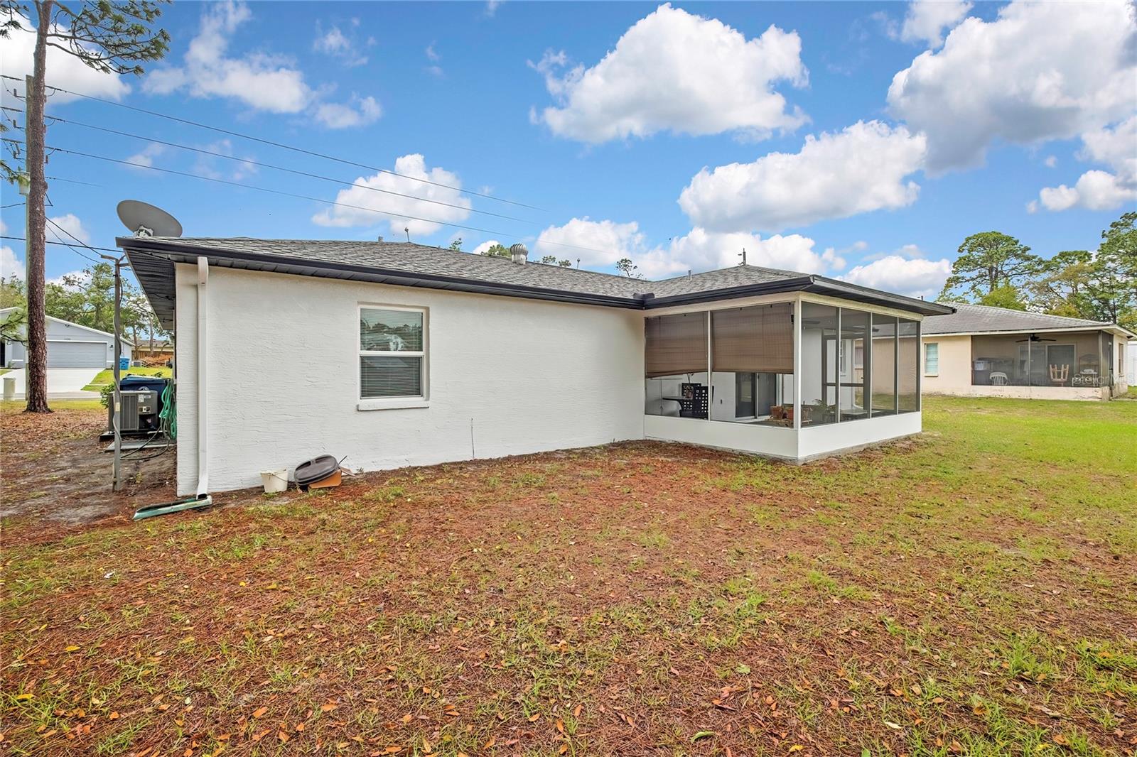 Image 16 of 33 For 11323 Elgin Boulevard