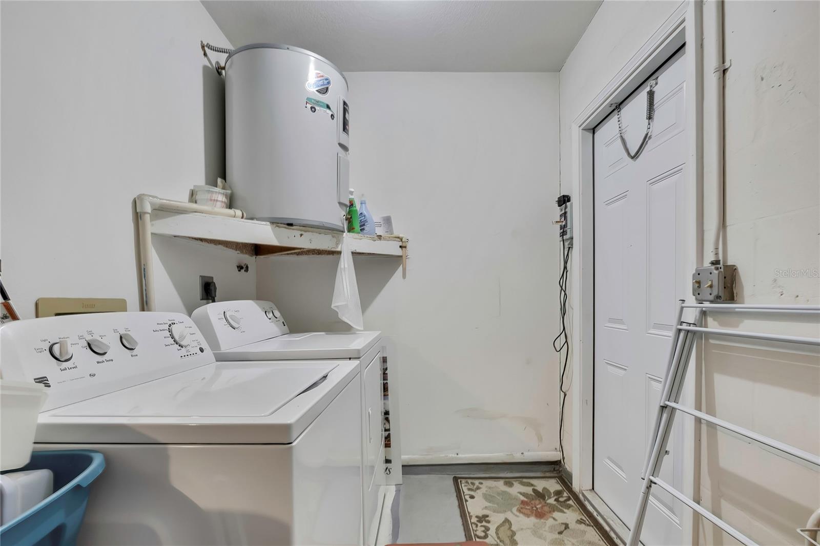 Image 20 of 33 For 11323 Elgin Boulevard