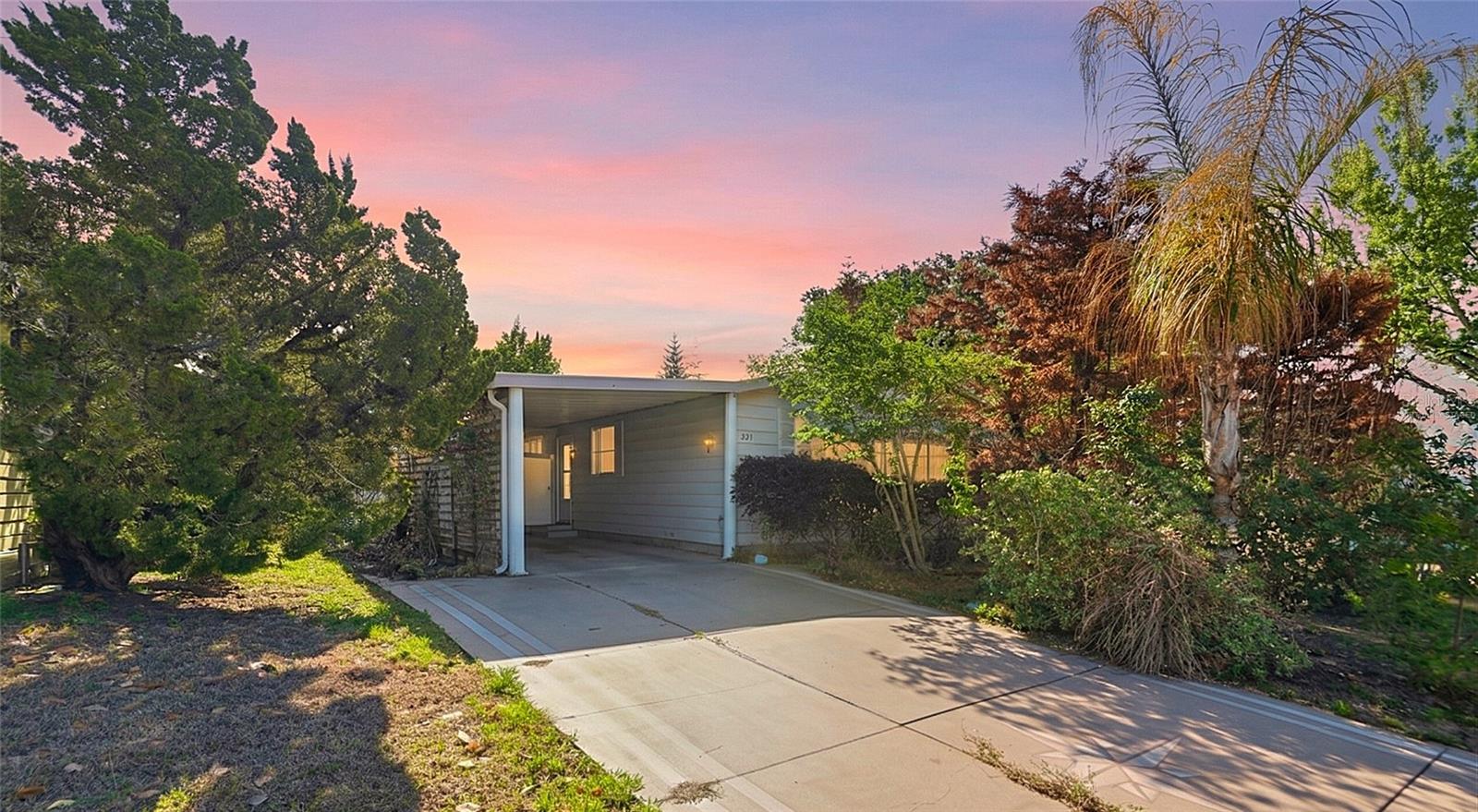 Details for 1537 Doral Circle, LADY LAKE, FL 32159