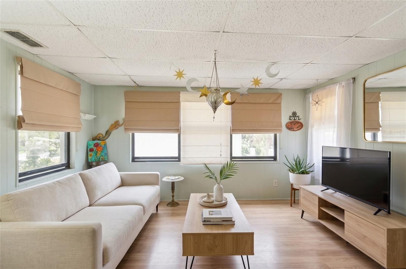 Image 10 of 20 For 1537 Doral Circle