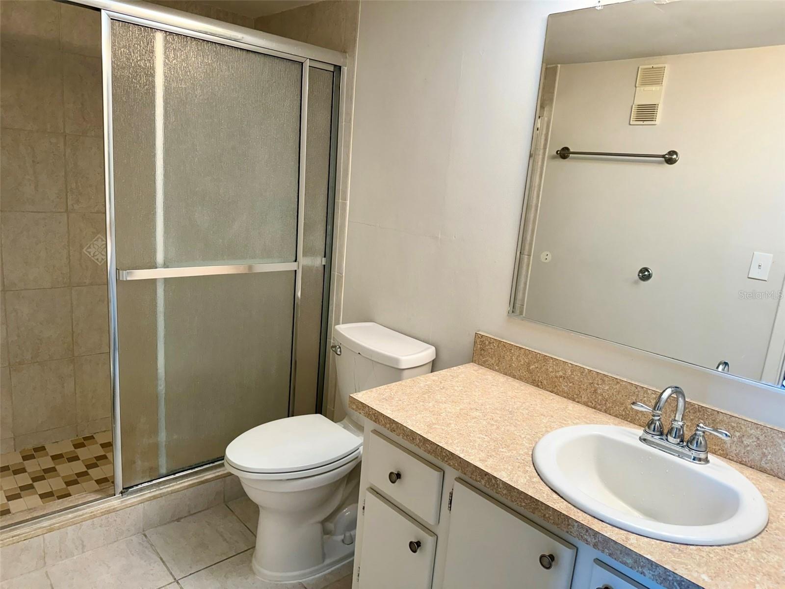 Image 10 of 22 For 255 Dolphin Point 710