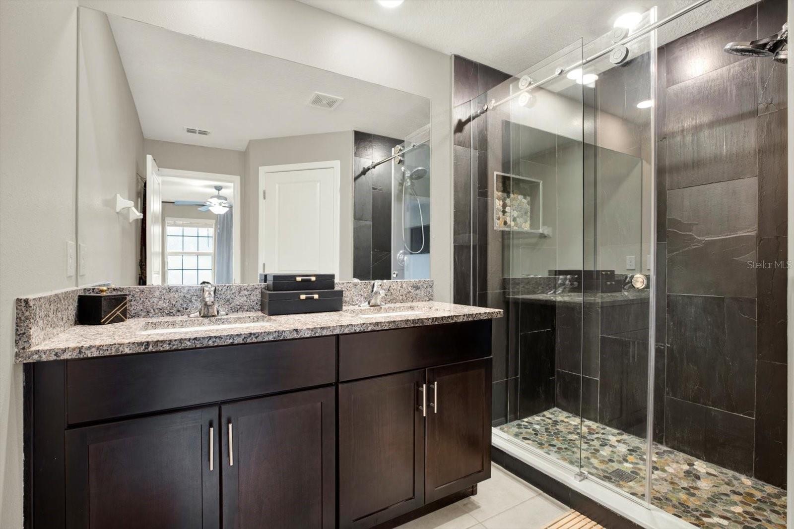 Image 21 of 36 For 4732 Pickering Harbor Place