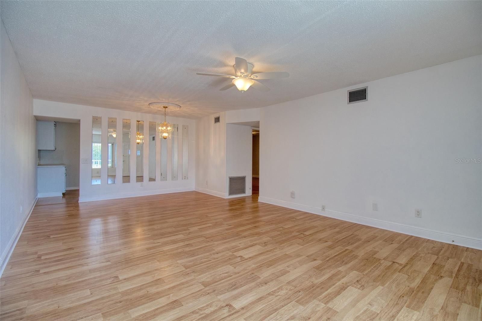 Image 12 of 45 For 2450 Canadian Way 26