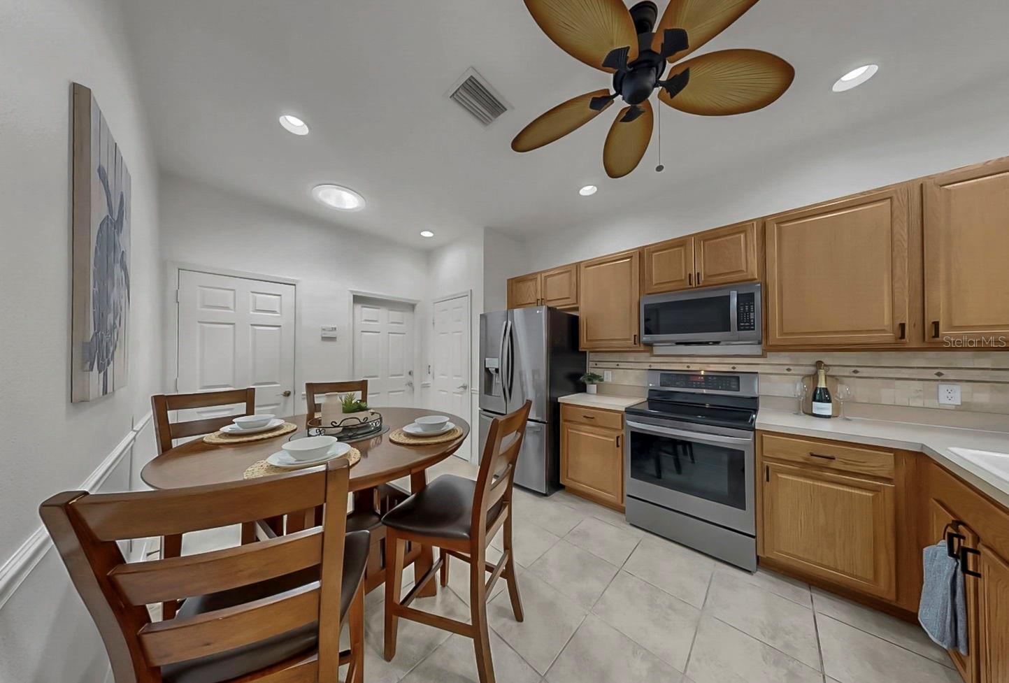 Image 11 of 53 For 313 Seneca Falls Drive