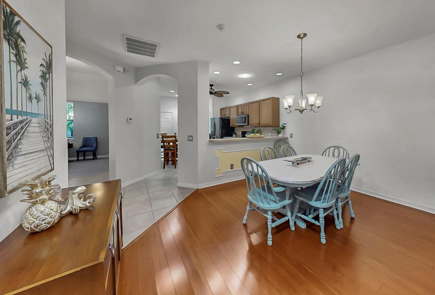 Image 17 of 53 For 313 Seneca Falls Drive