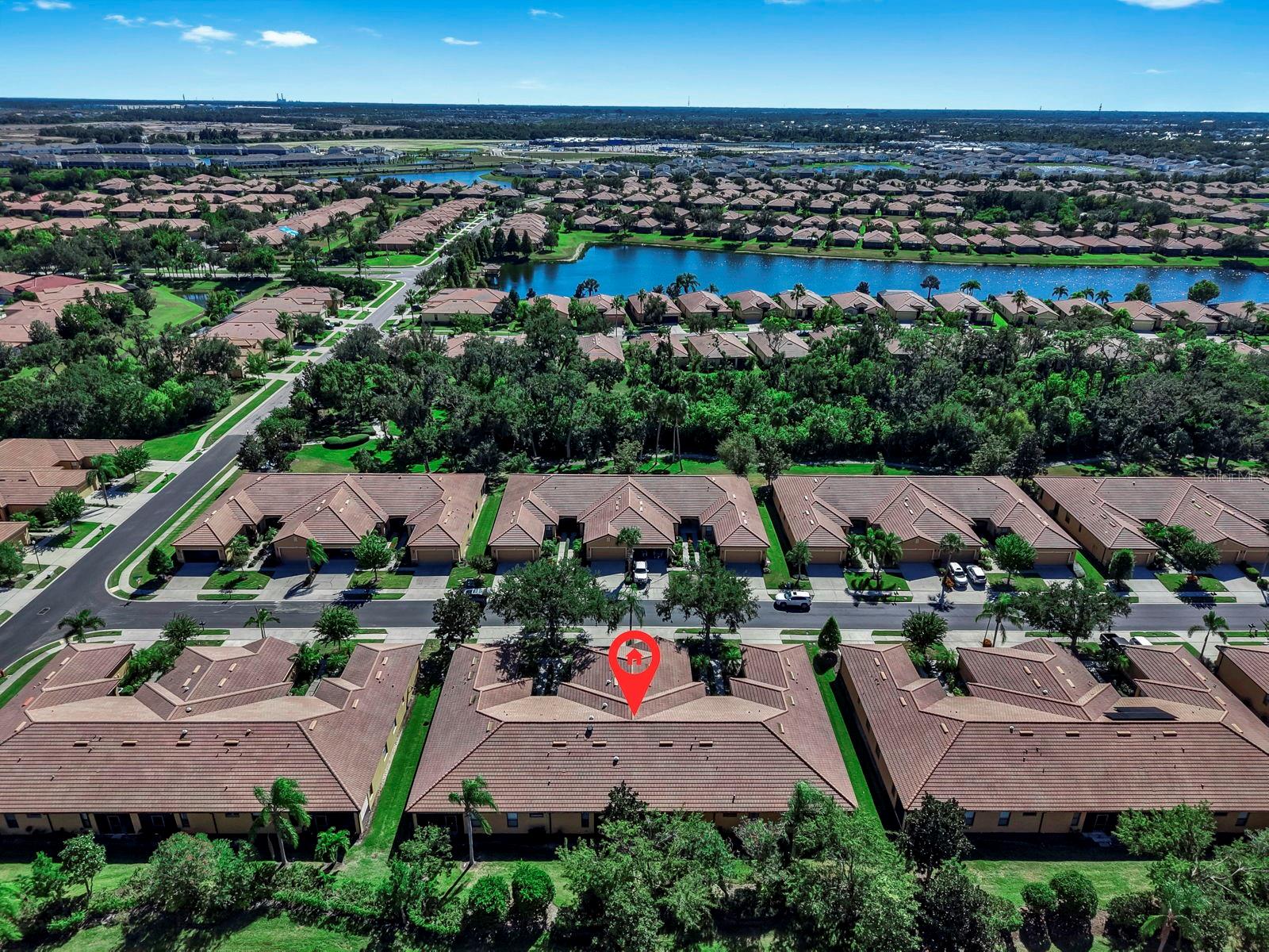 Image 4 of 53 For 313 Seneca Falls Drive