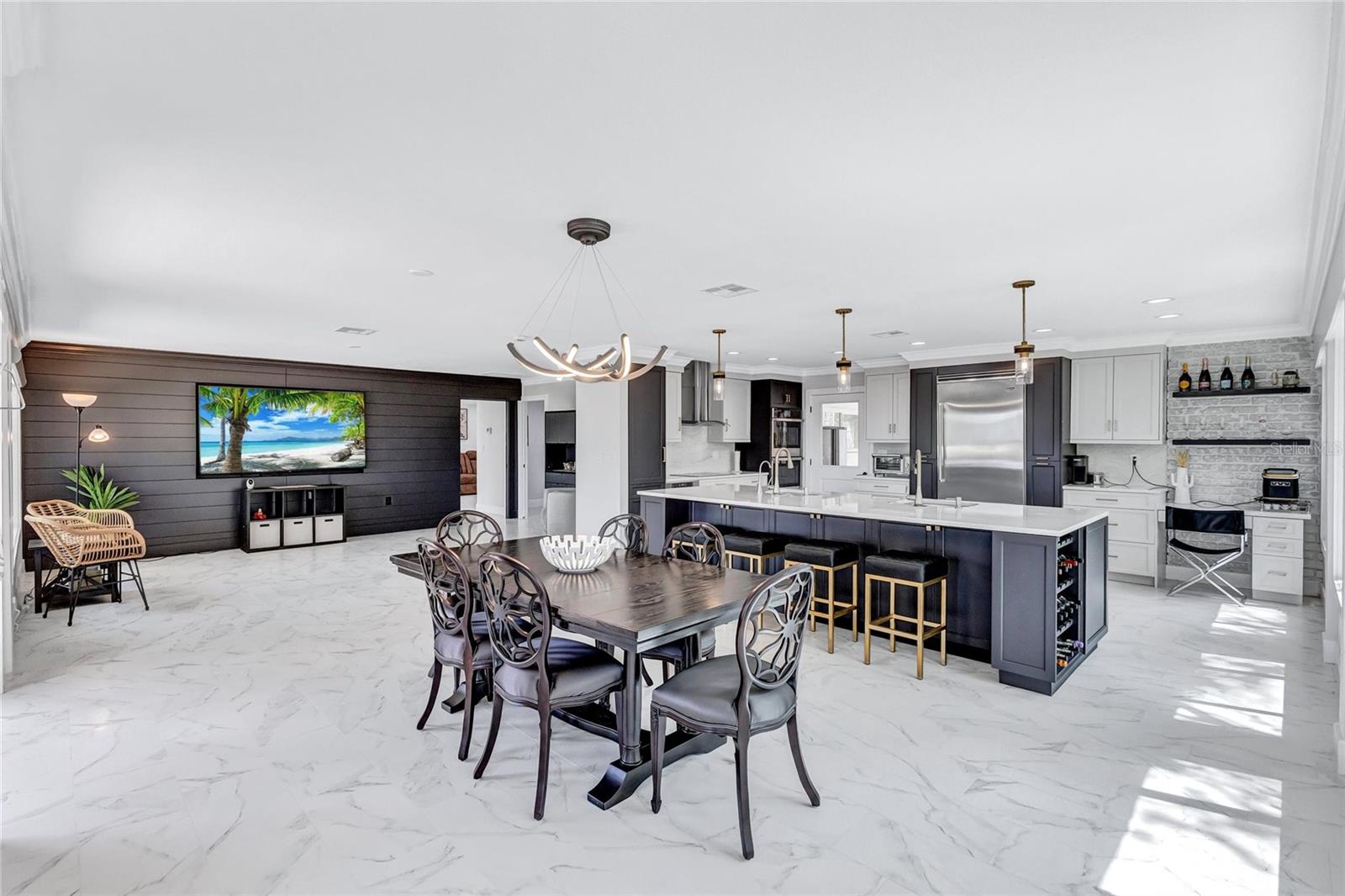 Image 12 of 74 For 2612 Keystone Court N