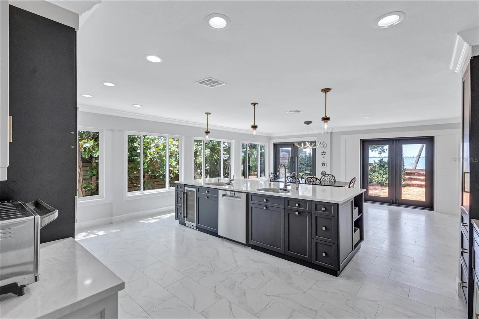 Image 14 of 74 For 2612 Keystone Court N