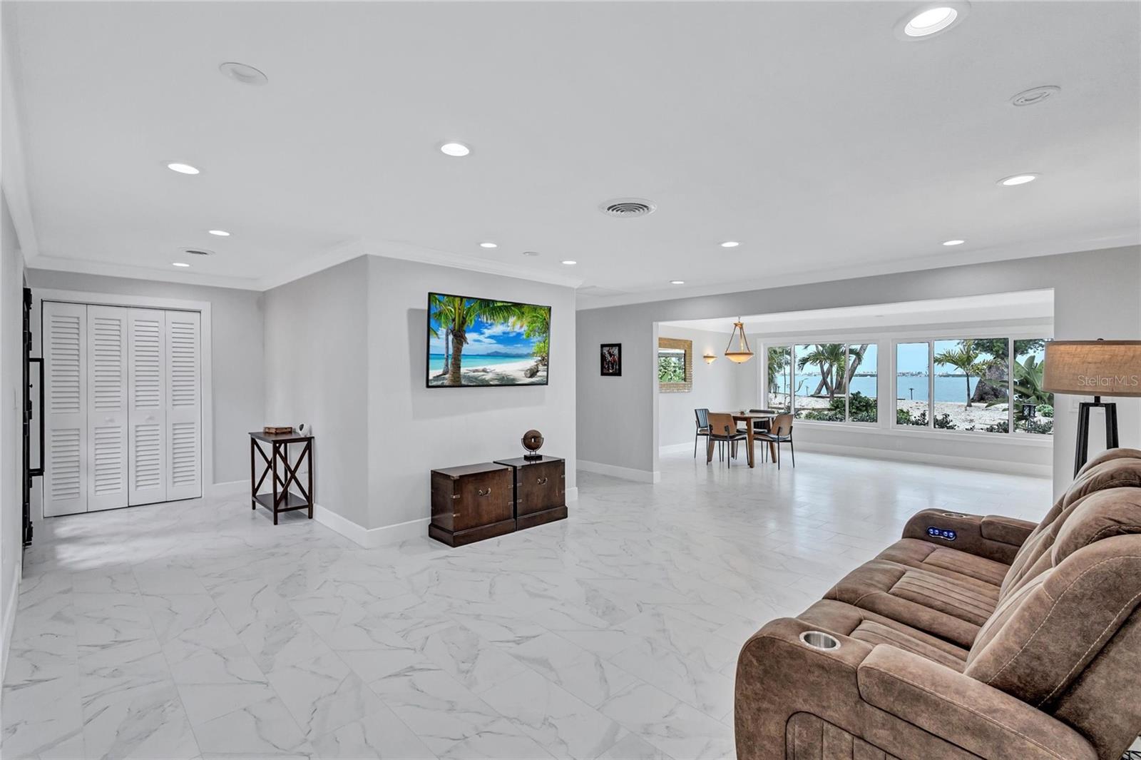 Image 23 of 74 For 2612 Keystone Court N