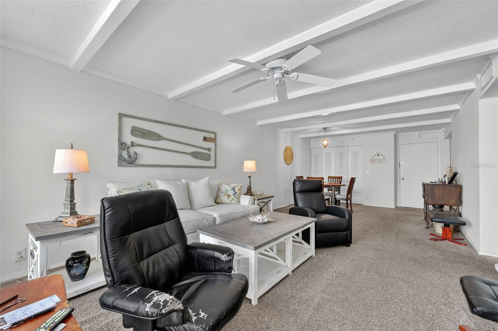 Image 19 of 46 For 255 Dolphin Point 211