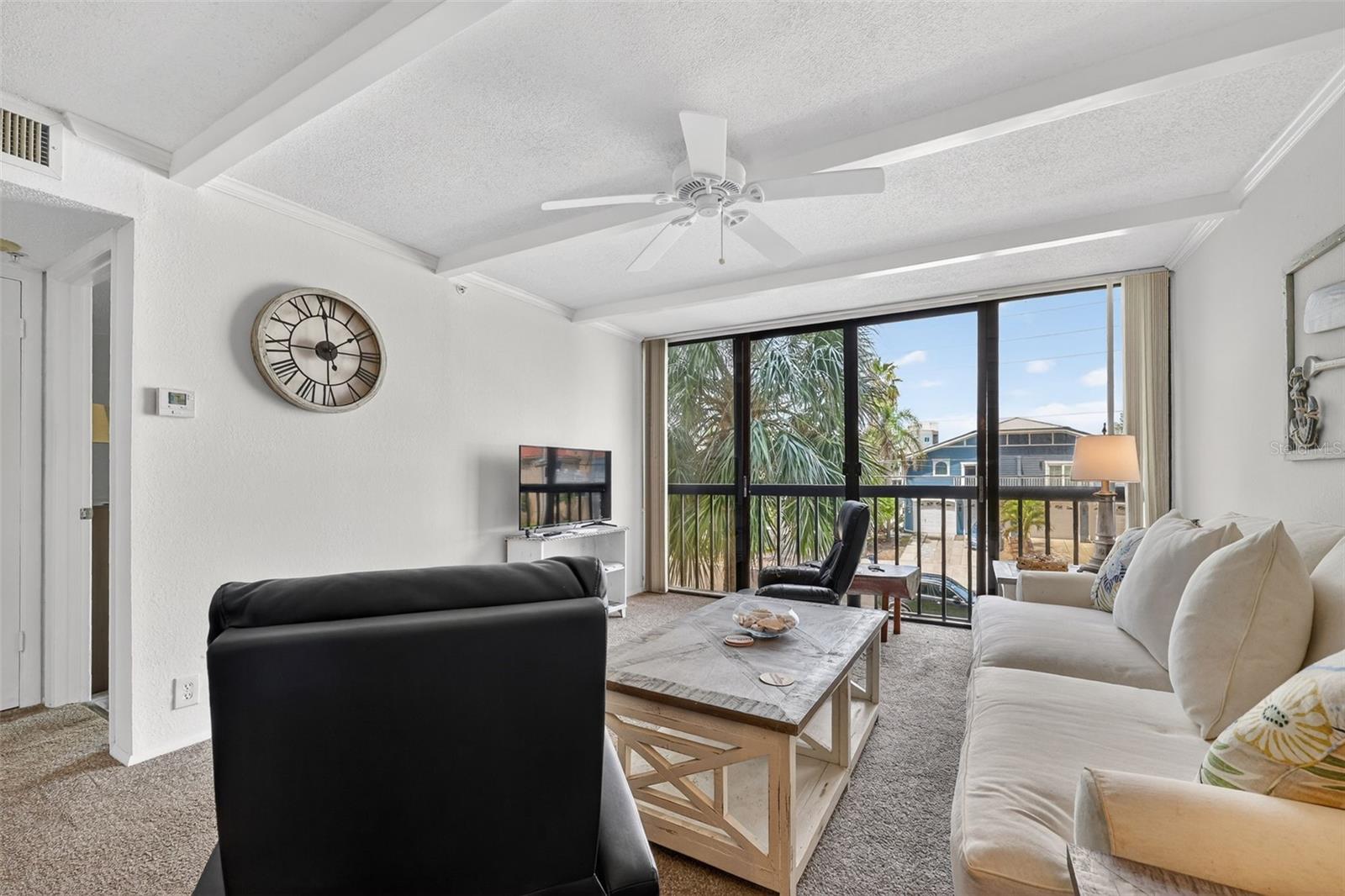 Image 21 of 46 For 255 Dolphin Point 211